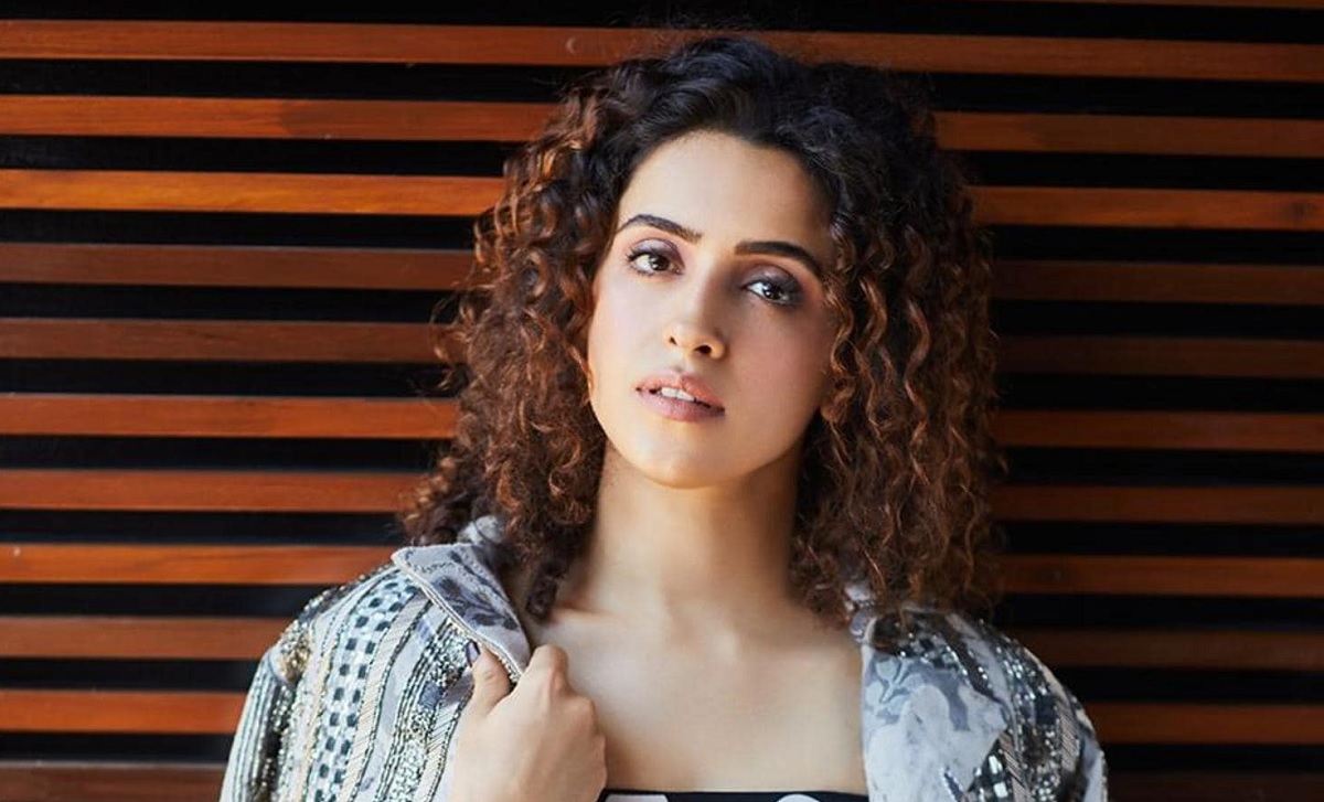 अभिनेत्री सान्या मल्होत्रा